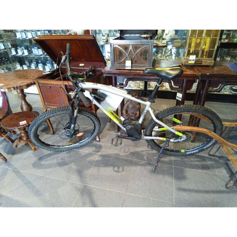 BICICLETA ELECTRICA ROCKRIDER ST520 EBIKE  27,5 (BATERIA NUEVA)