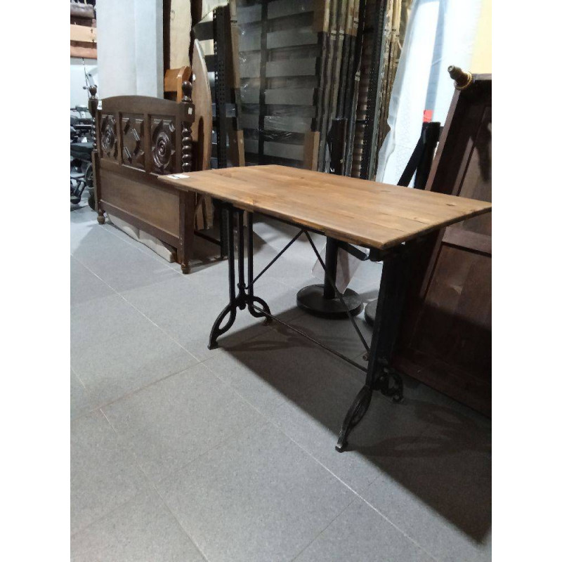 MESA RECTANGULAR FORJA Y MADERA