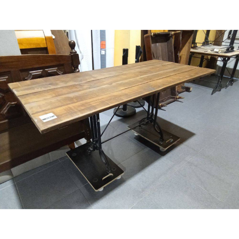 MESA RECTANGULAR GRANDE FORJA Y MADERA