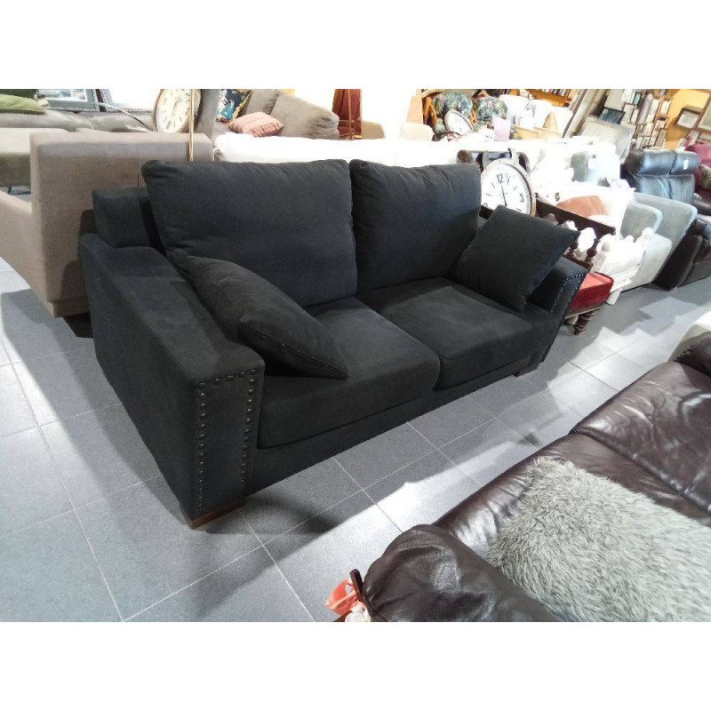 SOFA 2 PLAZAS NEGRO + 2 COJINES