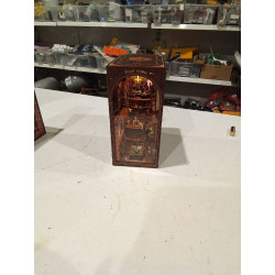 LIBRERIA MINIATURA CON LUZ