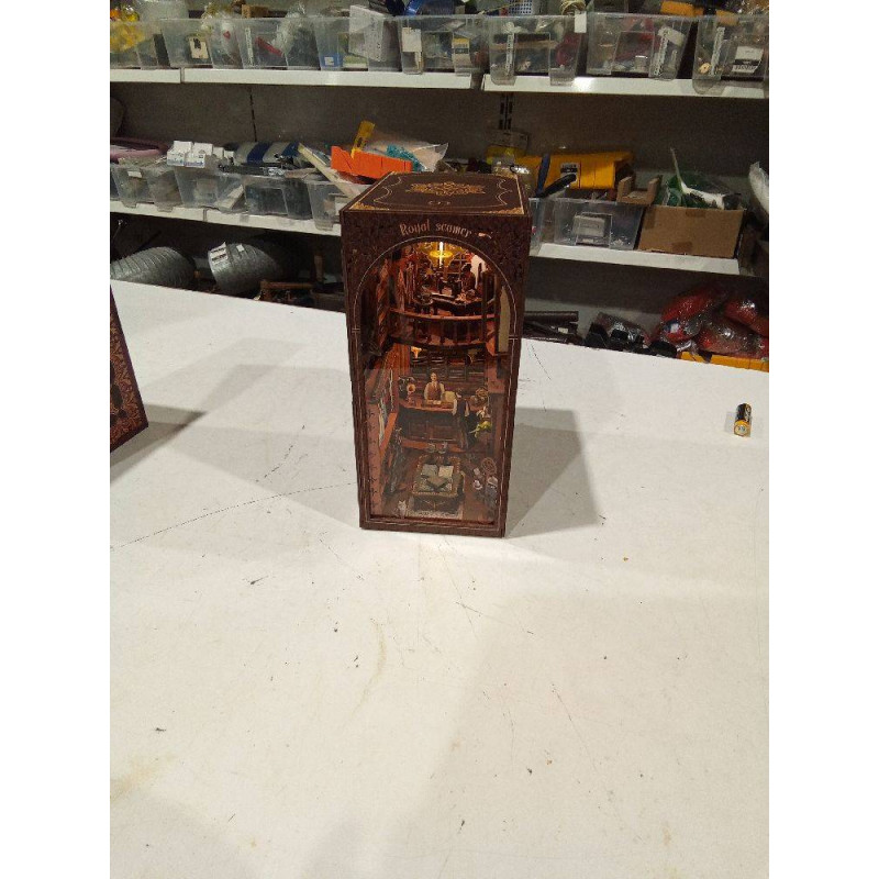 LIBRERIA MINIATURA CON LUZ