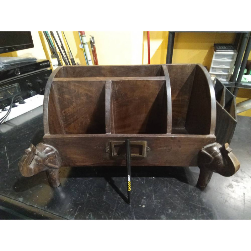 CARTERO DE MADERA PATAS ELEFANTE
