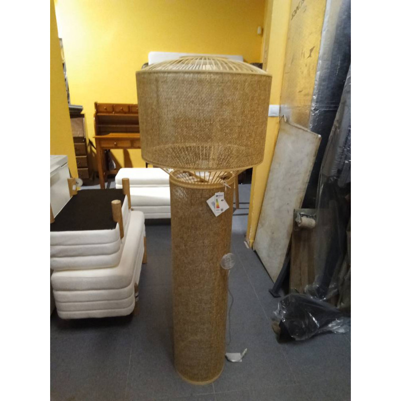 LAMPARA PIE BAMBU RATAN 46X140