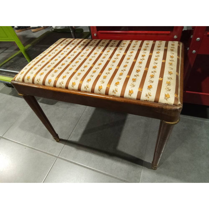 BANQUITO MADERA TAPIZADO