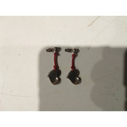 PENDIENTES UNO DE 50