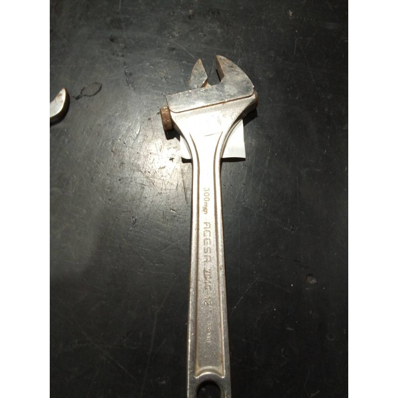 LLAVE INGLESA ACESA