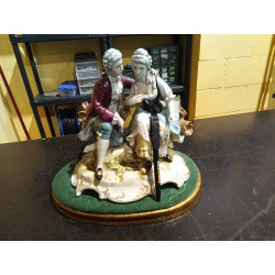 FIGURA PAREJA ROMANTICA...