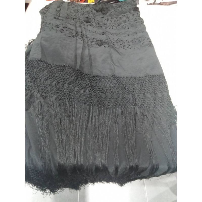 MANTÓN DE MANILA HECHO A MANO