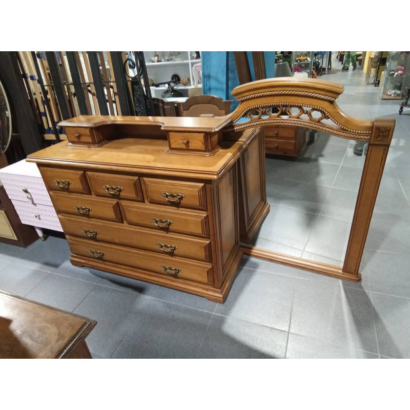 COMODA CASTAÑO CON ESPEJO