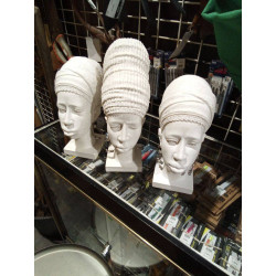 BUSTO AFRICANO