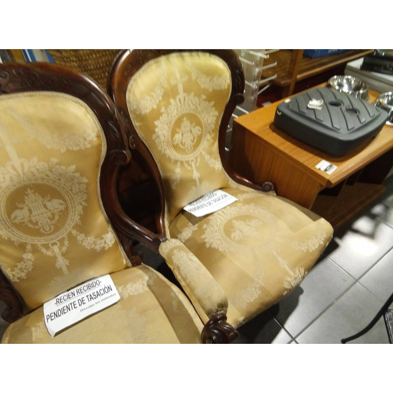 SILLA CON RUEDAS 