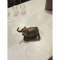 ELEFANTE METAL